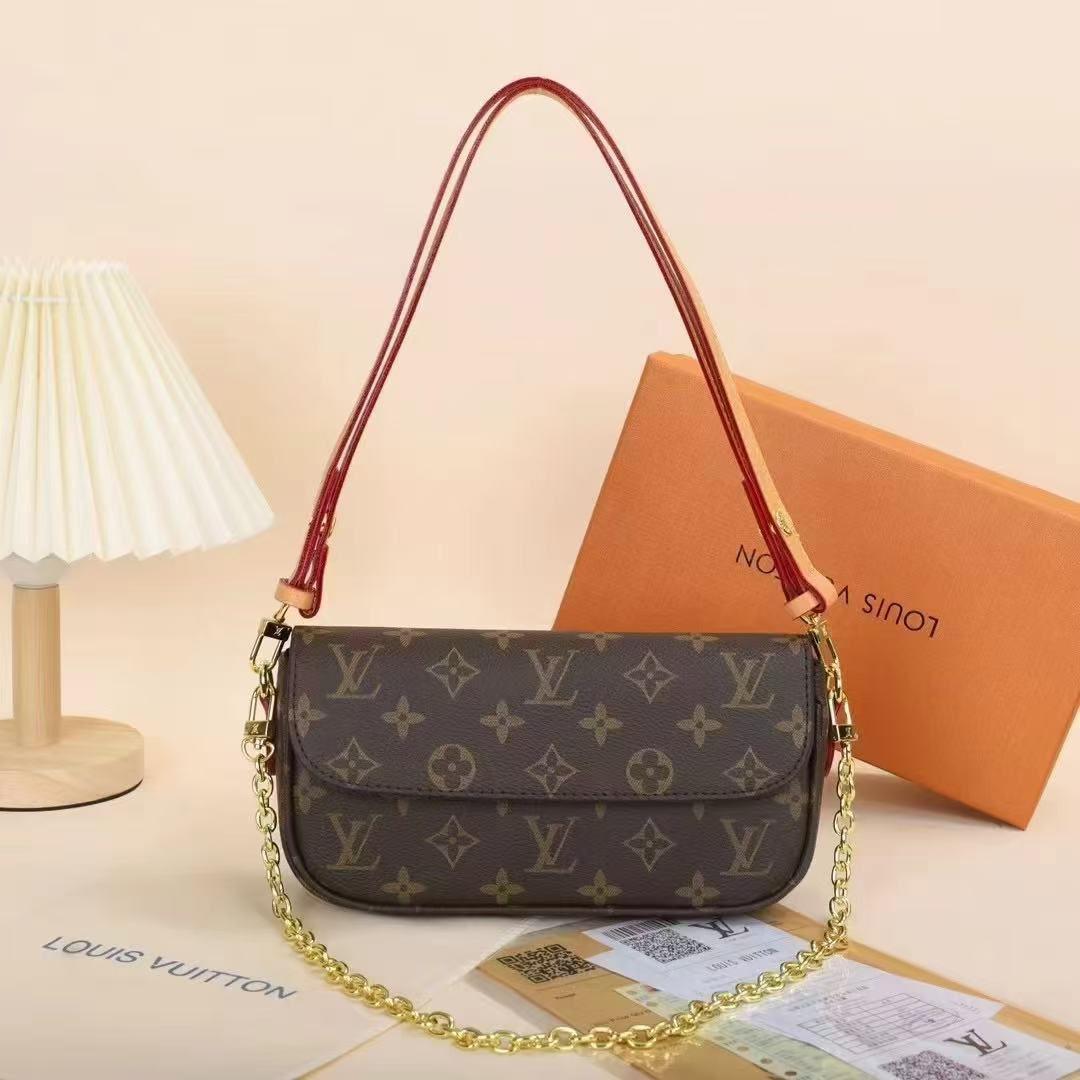 𝟱𝟬% 𝗦𝗽𝗲𝗰𝗶𝗮𝗹 𝗗𝗶𝘀𝗰𝗼𝘂𝗻𝘁  -Premium Quality 𝐥𝐨𝐮𝐢𝐬 𝐯𝐮𝐢𝐭𝐭𝐨𝐧 Ladies Bag | Made in Italy | Free Delivery All Over Qatar